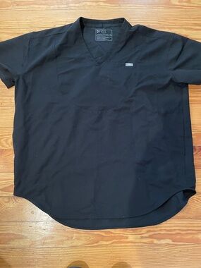 Figs Men’s Black V-Neck Short Sleeve Scrub Top